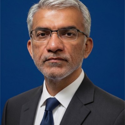 Portrait of Sunil Arora, global fashion industry strategist and AI-in-fashion advisor